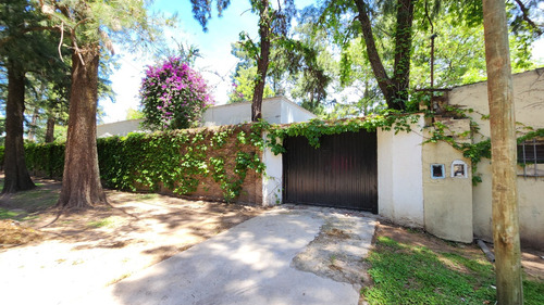 Casa Estilo Colonial Español De 5 Ambientes En Una Planta En Don Torcuato