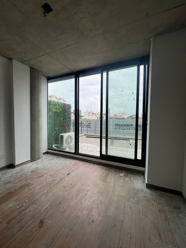 Icon Boulevard Caseros - Amplio Monoambiente Con Terraza