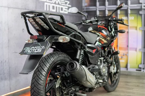 Bajaj Pulsar 180 Neon 2022