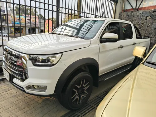 JAC Frison T8