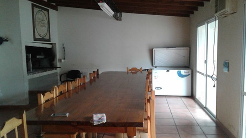 Imagen 2 de 20 de Alojamiento Para Grupos O Familias Grandes En Tandil