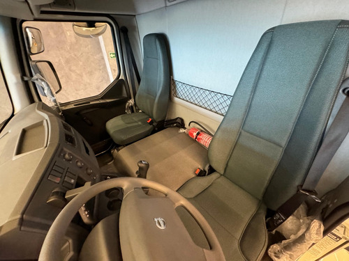 Caminhão Volvo Vm290 4x2 2024 Argos 20t Cabine Suplementar