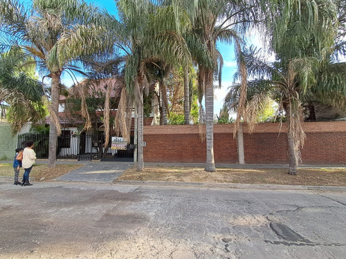 Venta Casa 5 Amb Haedo-c/jardin Y Pileta-garage