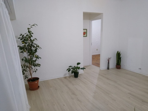 Imagen 4 de 29 de 3 Ambientes Oportunidad Sobre Av Alberdi Al 5900 En Pleno Centro Comercial Tomo Propiedad De Menor Valor En Caba En Parte De Pago. Sin Comisión Inmobiliaria. Primer Piso. Impecable. Bajas Expensas .