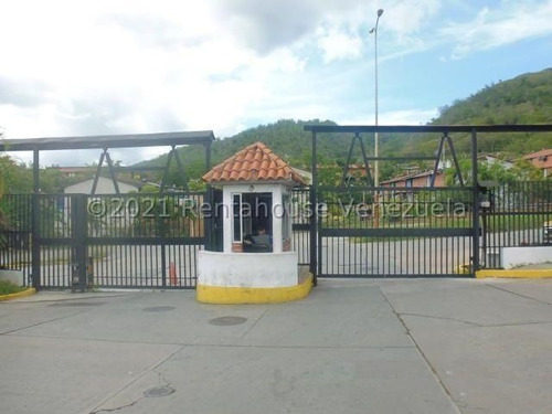 Imagen 1 de 24 de Townhouse En Venta En Guarenas Nueva Casarapa 22-13627 Tlf 04129915337
