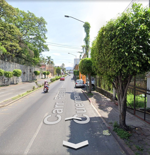 Terreno O Local Comercial En Av. Emiliano Zapata, Cuernavaca, Morelos