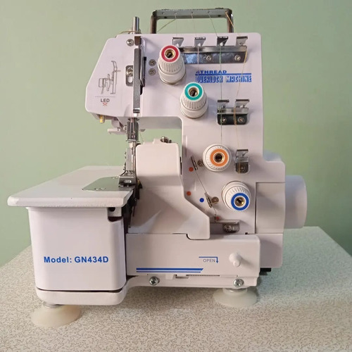 Imagen 6 de 8 de Overlock Semi Industrial Profesional La Mejor 4 Hilos !