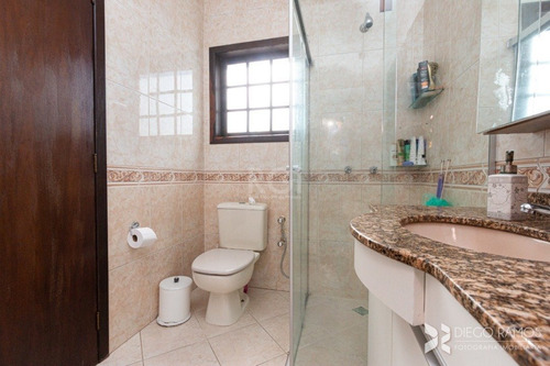 Casa Em Ipanema Com 3 Dormitórios - Lu265702