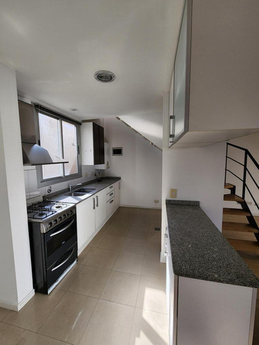Imagen 7 de 28 de Venta De 3 Amb Con Cochera Departamento En San Isidro Centro Calabria