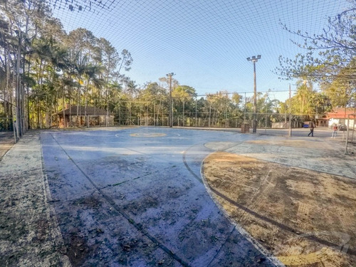 02 Quadras De Futebol Mais Quiosque Com Churrasqueira E Amplo Estacionamento. - 3579175l