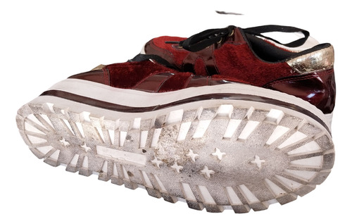 Zapatillas Urbanas Plataforma Bordó Charol Y Plush T.40 (Usado)