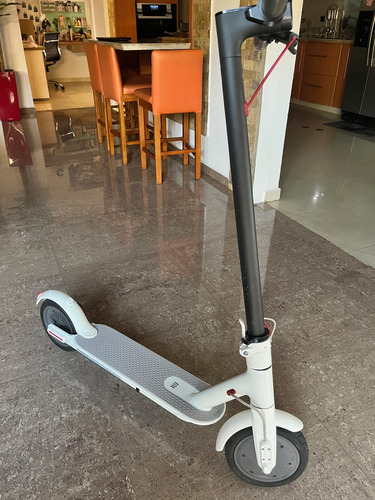 Scooter Electrico Xiaomi M365 (Usado)