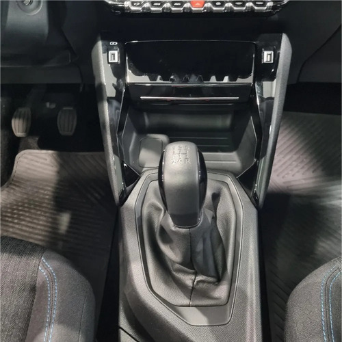 Imagen 12 de 15 de Peugeot 208