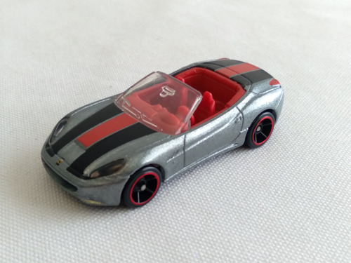 Hot Wheels Ferrari California Conversivel Prata