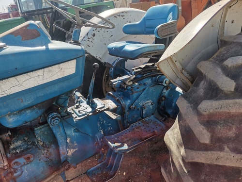 Imagen 10 de 10 de Tractor Agricola Ford 4600 4x2 59 Hp