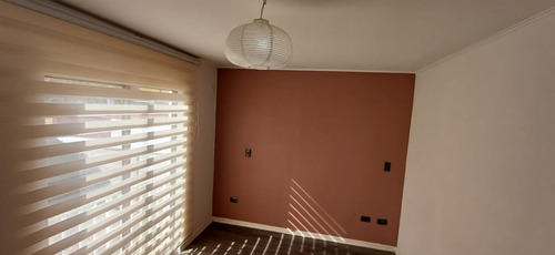 Casa En Barrio Residencial Con Jardín Terraza Techada