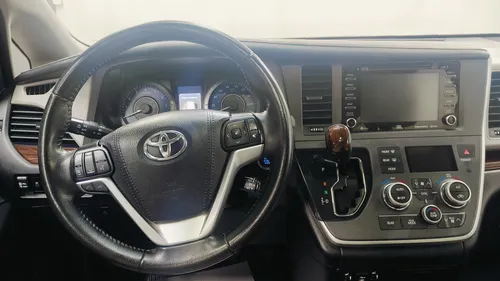 Toyota Sienna 3.5 Limited At