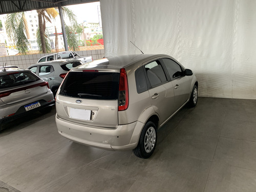 Ford Fiesta Ford Fiesta Hatch SE Rocam 1.6 (Flex)