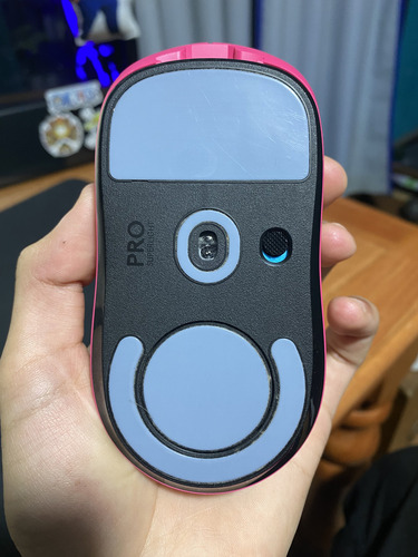 Imagen 6 de 7 de Mouse gamer inalámbrico recargable Logitech Pro Series Pro X Superlight rosa
