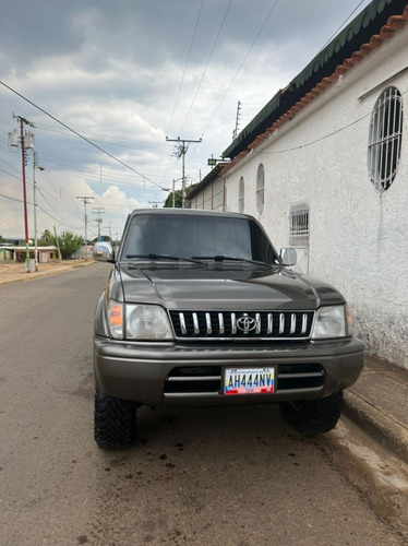 Imagen 2 de 11 de Toyota Prado