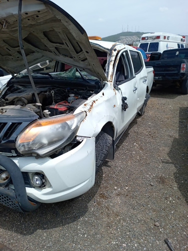 Mitsubishi L200 2.5 Di-d Cabina Doble 4x4 Mt