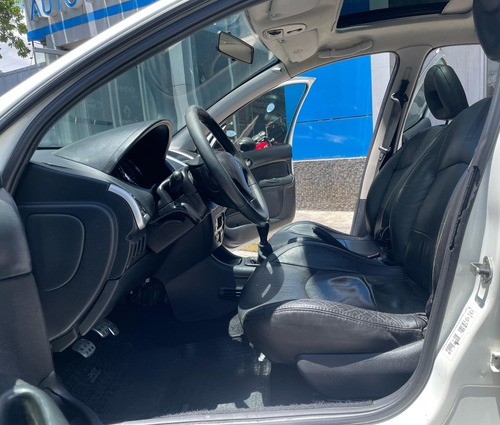 Peugeot 207 2011 Compact