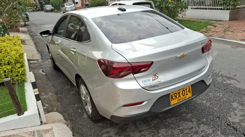 Chevrolet Onix 1.0T Premier Sedan At