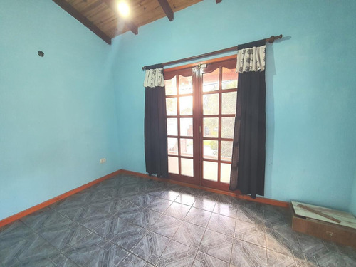 Imagen 10 de 16 de Casa Venta - 4 Dormitorios - Granadero Baigorria