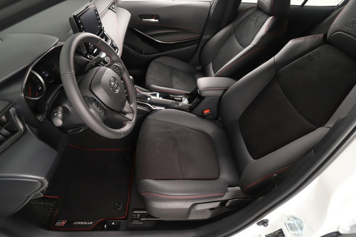 Imagen 8 de 18 de Gr-s 2.0 Cvt $ 6.330.000 Blanco Perlado - Bi Tono
