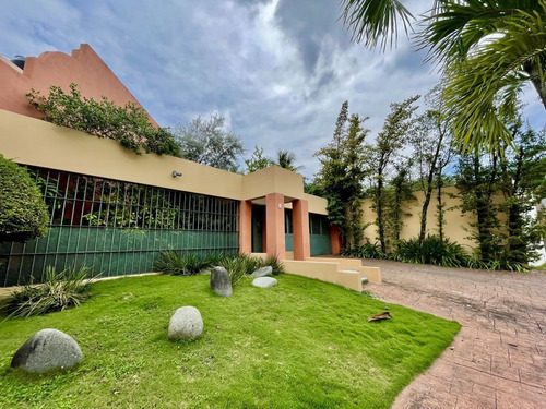 Casa En Venta Y Alquiler En Los Rios De 3 Habitaciones