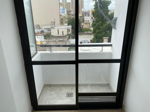 Imagen 12 de 13 de Venta Departamento 1 Dormitorio C/ Balcón En Alberdi