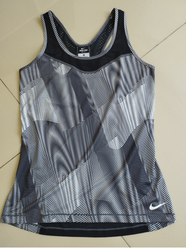 Remera Musculosa Nike Pro Usada Mujer Negra Ed Limitada T:m