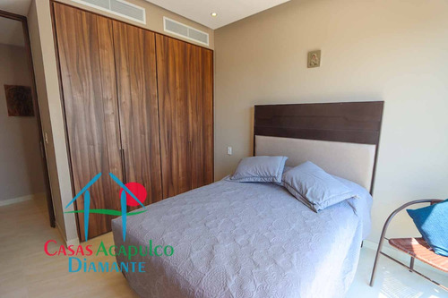 Cad La Isla Emerald J5. De Playa. Terraza Frontal Con Vista A Los Jardines Y Albercas