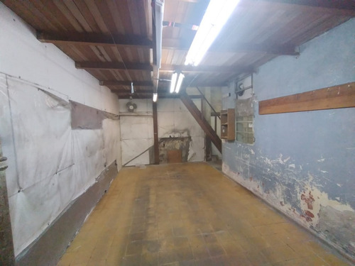 Local Comercial En Barrio Reus /excelente Zona