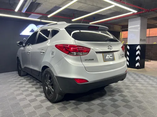 Hyundai Tucson IX35 GL 2.0 4X2