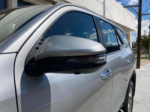 Imagen 15 de 17 de Toyota Sw4 2.8 Tdi 6 A/t 7 Asientos Srx 4x4 0km My2023