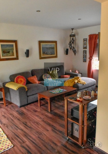 Casa En San Rafael, Punta Del Este, A Pocas Cuadras Del Mar- Ref: 181