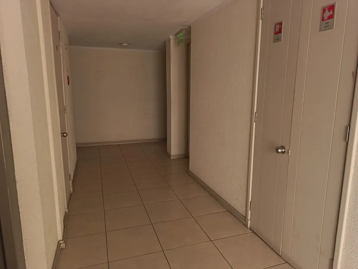 Imagen 3 de 29 de Vendo Amplio Departamento 2d 2b Estacionamiento Y Bodega En