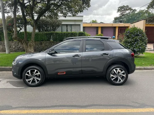 Citroën C4 Cactus 1.6 Shine Turbo Aut