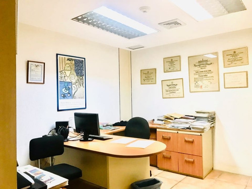 Imagen 10 de 23 de Vendo Local Comercial 901m2 Prados Del Este 1558