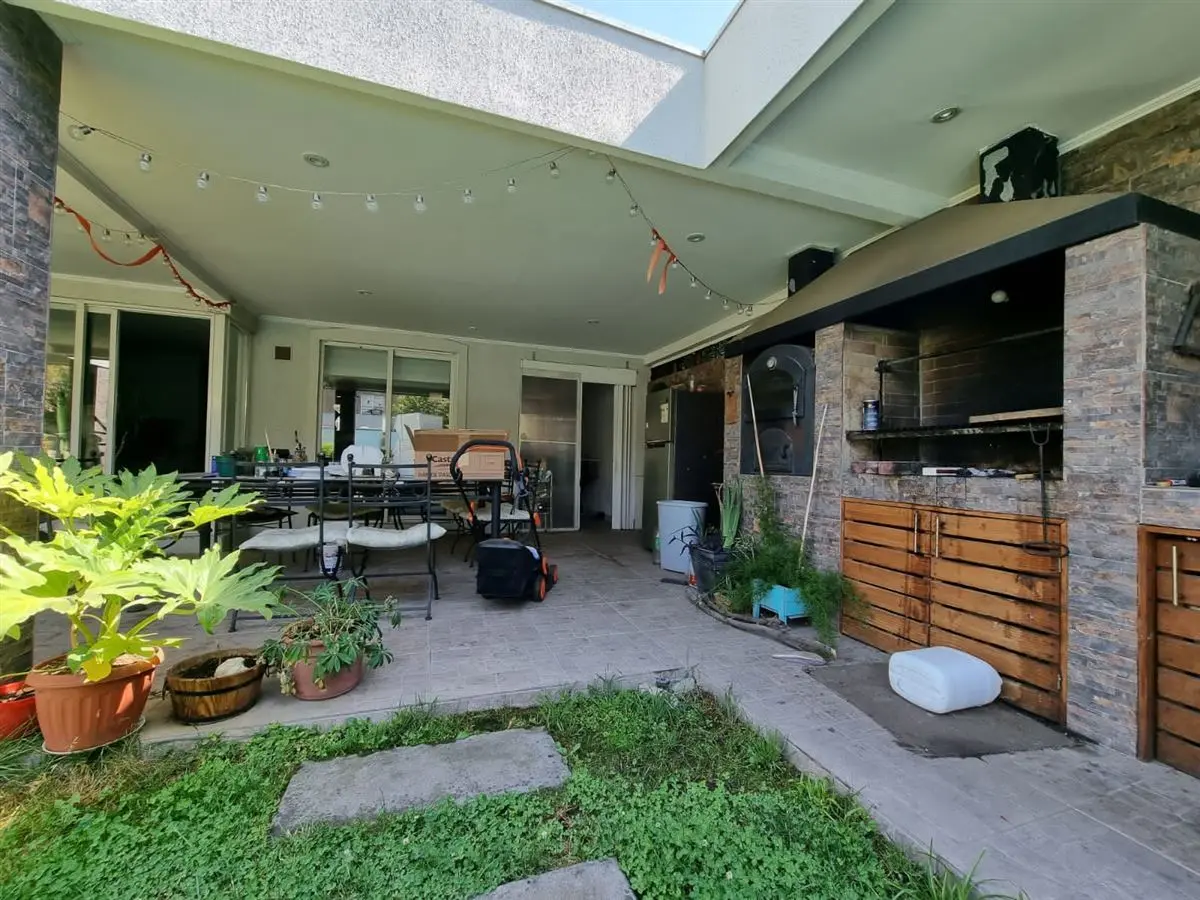 Imagen 3 de 14 de Casa En Venta De 4 D Y 3 B. En Lampa