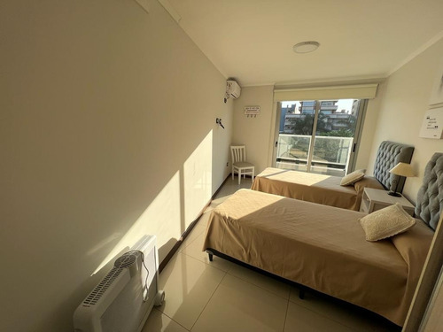 Imagen 5 de 25 de Encantador Sommet 2- Dos Dormitorios Con Balcon- 6 Pers
