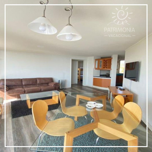 Departamento En Venta De 2 Dorm. En Algarrobo 4to Piso