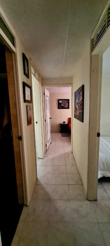 Imagen 6 de 10 de Apartamento De Tres Habitaciones, Un Baño. Super Comodo