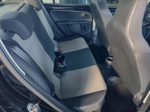 Imagem 5 de 8 de Volkswagen Up! Up! Take 1.0 Total Flex 12v 5p Flex Manual