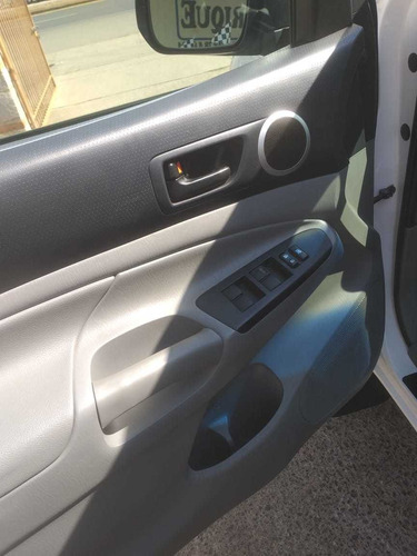 Imagen 11 de 15 de Toyota Tacoma Dob/cab Trd Sport 2013 Blanco