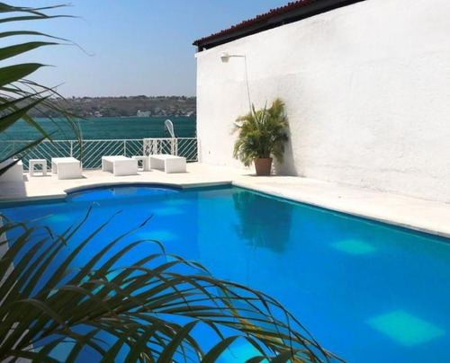 Casa En Lago De Tequesquitengo Morelos, Renta!