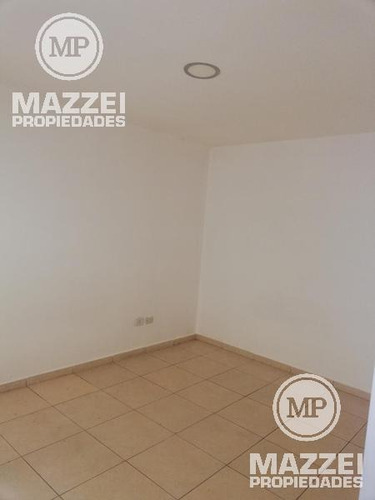 Imagen 9 de 9 de Retasado
