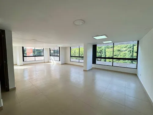 Oficinas En Arriendo Laureles 643-7057