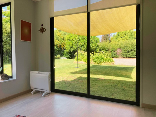 Parcela En Venta Con 2 Casas Y Amplio Quincho